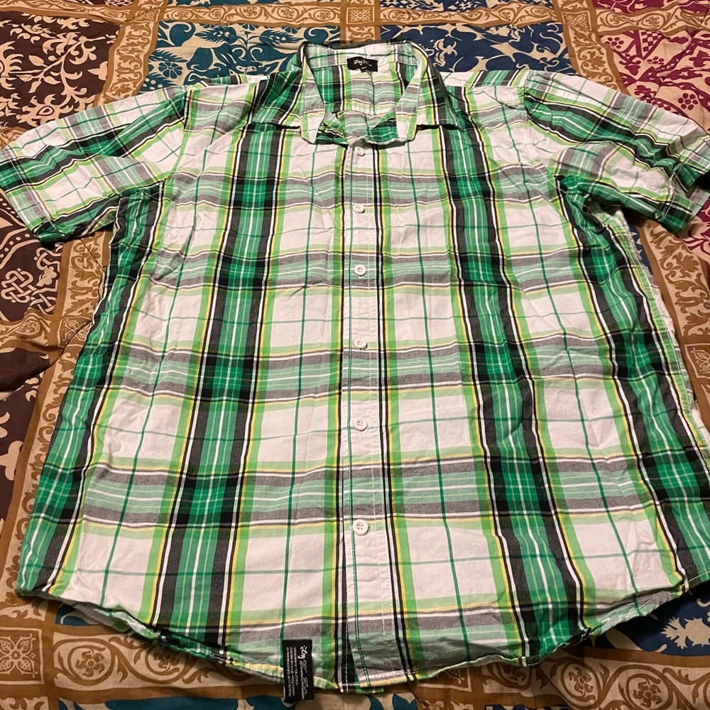 Men’s LRG Short Sleeve Button up